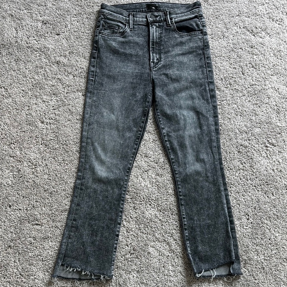 MOTHER Washed Black Insider Crop Step Fray Jeans in Train Stops Size 28